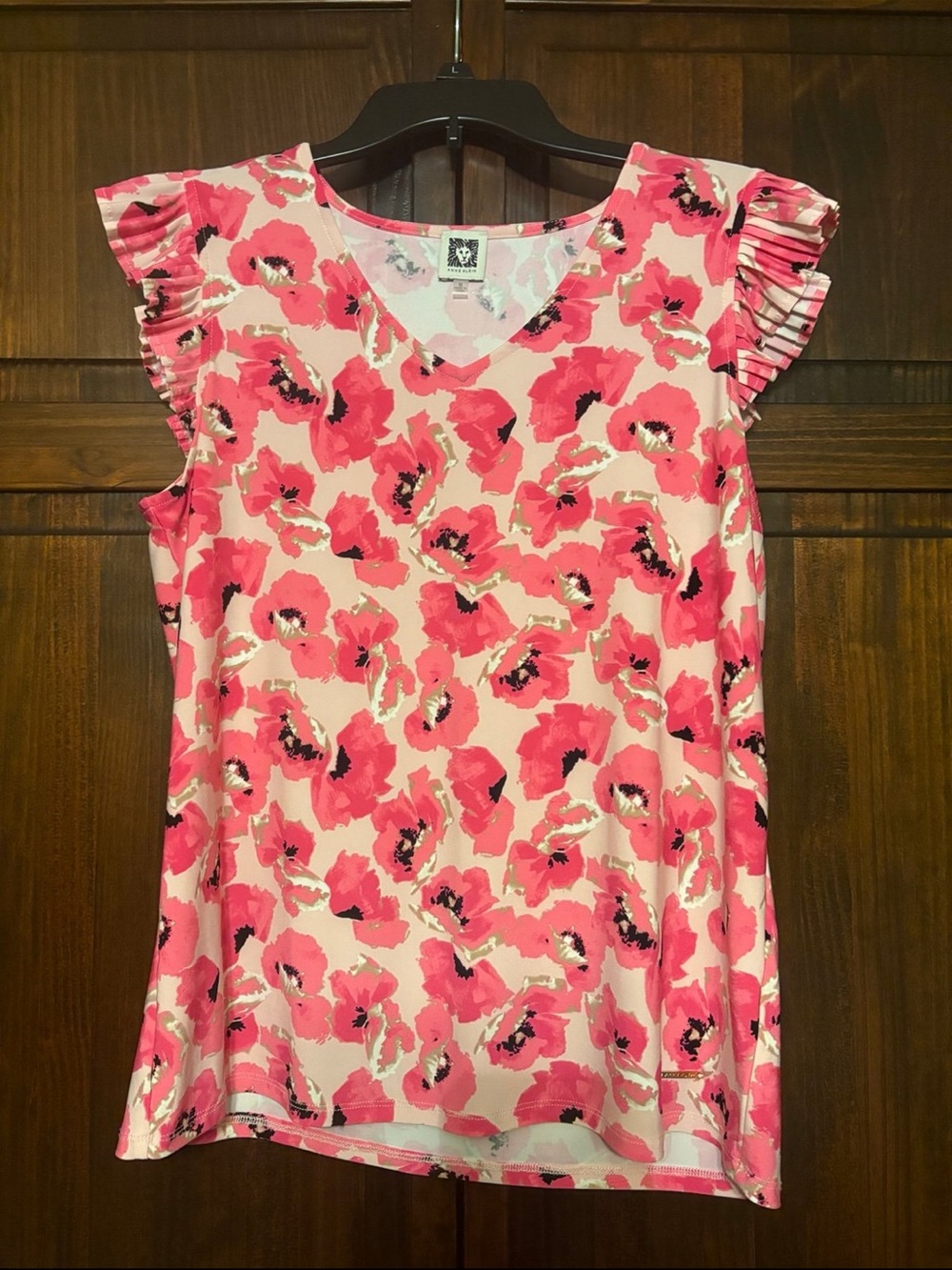Anne Klein Coral and Pink Floral V-Neck Top